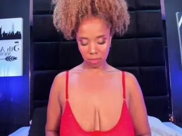 MiaCurly  live sex cam