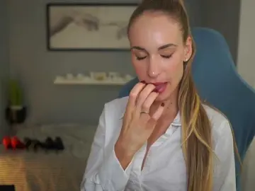 VerikovaOlga  live sex cam