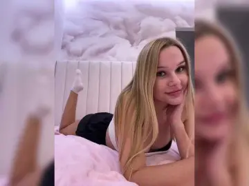 Vikavixxx  live sex cam