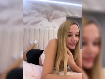 Vikavixxx  live sex cam