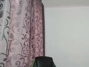 Jennfoxx  live sex cam