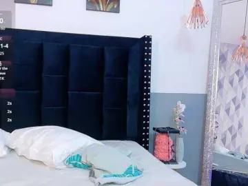 Petitelittleebony  live sex cam