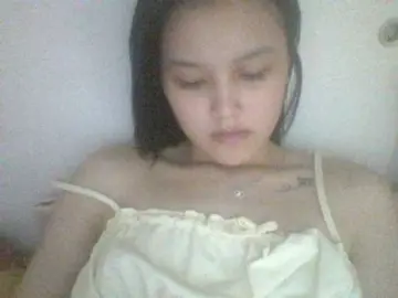 Alina-2k  live sex cam