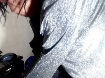 CameliaLong  live sex cam