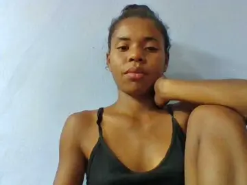 Emelie1a  live sex cam