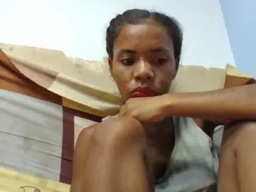 Emelie1a  live sex cam