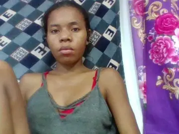 Emelie1a  live sex cam