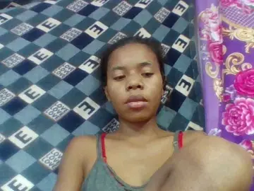 Emelie1a  live sex cam