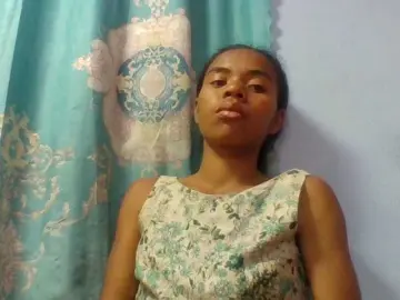 Emelie1a  live sex cam