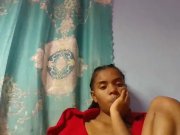 Emelie1a  live sex cam