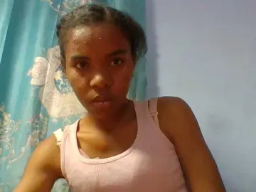 Emelie1a  live sex cam