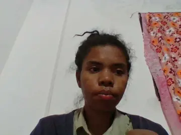 Emelie1a  live sex cam