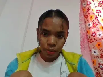 Emelie1a  live sex cam