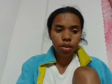 Emelie1a  live sex cam