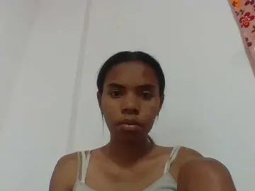Emelie1a  live sex cam