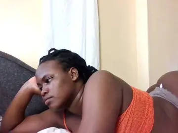 Horny-nasty-bitch  live sex cam