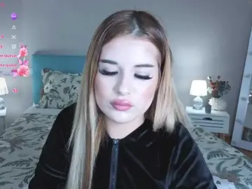 Kitty-m1la  live sex cam
