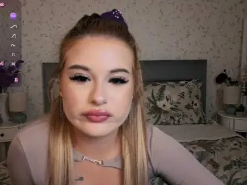 Kitty-m1la  live sex cam