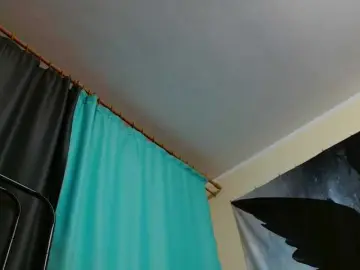 Monkey104  live sex cam