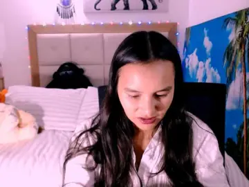 Valentina-Hearts  live sex cam