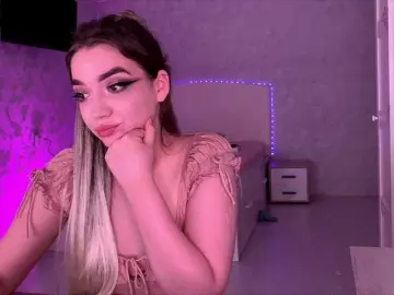 Causeoferection  live sex cam
