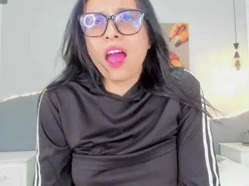 Salalinz  live sex cam