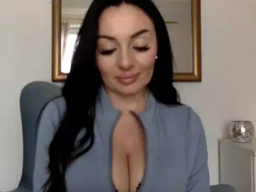 Sensuallstella  live sex cam