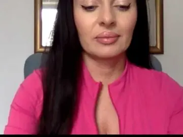 Sensuallstella  live sex cam