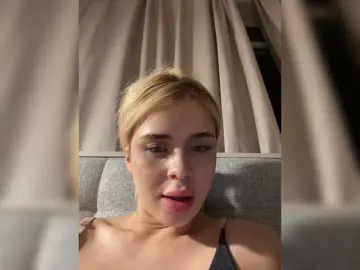 Barbiesweet  live sex cam