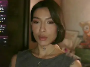 JulieTurner  live sex cam