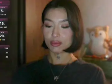 JulieTurner  live sex cam