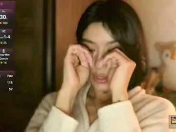 JulieTurner  live sex cam