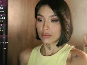 JulieTurner  live sex cam