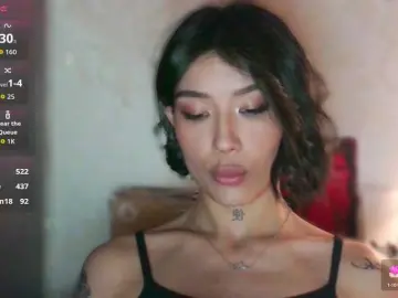 JulieTurner  live sex cam