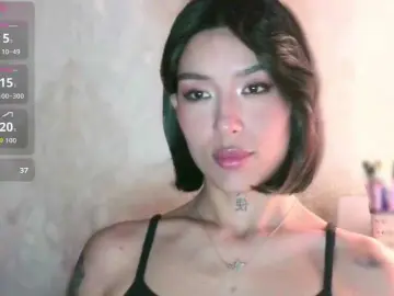 JulieTurner  live sex cam