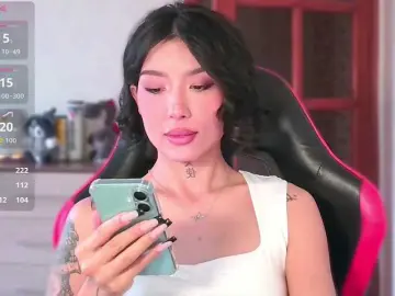 JulieTurner  live sex cam