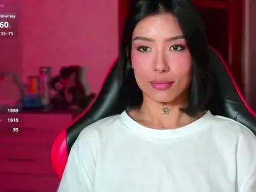 JulieTurner  live sex cam
