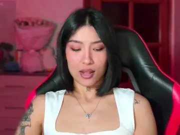 JulieTurner  live sex cam