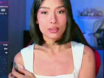 JulieTurner  live sex cam