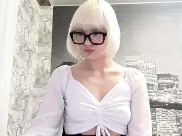 LexieMallia  live sex cam