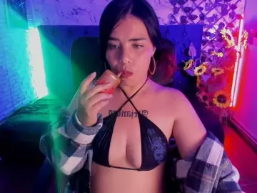 LianyTaylor  live sex cam