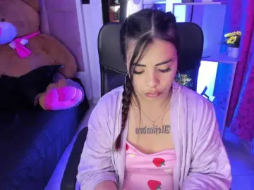 LianyTaylor  live sex cam
