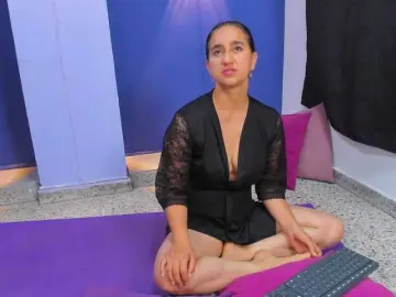 Maya369  live sex cam