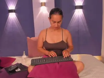 Maya369  live sex cam