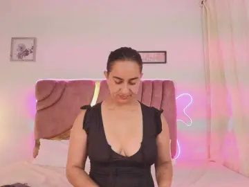 Maya369  live sex cam