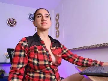 Maya369  live sex cam