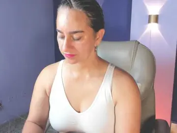 Maya369  live sex cam