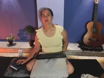 Maya369  live sex cam