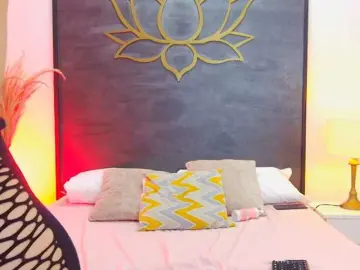 SalomeHill  live sex cam