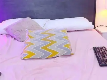 SalomeHill  live sex cam
